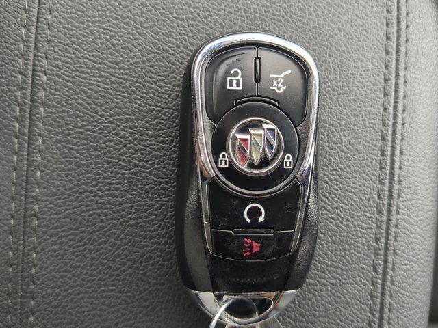 Photo of 2022 White Frost Tricoat Buick Encore GX