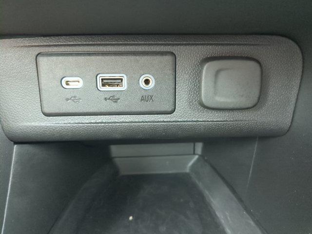 Photo of 2022 White Frost Tricoat Buick Encore GX