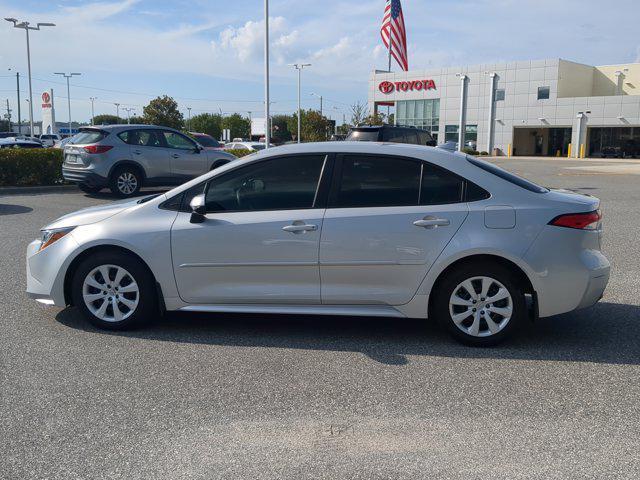Photo of 2024 Classic Silver Metallic Toyota Corolla