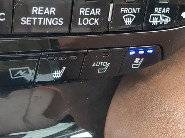 Photo of 2023 Majestic Black Pearl Acura MDX