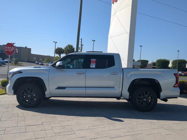 Photo of 2025 Wind Chill Pearl [Extra_Cost_Color] Toyota Tundra Hybrid