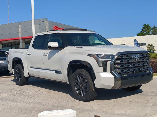 Photo of 2025 Wind Chill Pearl [Extra_Cost_Color] Toyota Tundra Hybrid