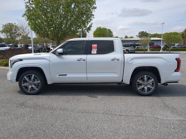 Photo of 2025 Wind Chill Pearl [Extra_Cost_Color] Toyota Tundra Hybrid