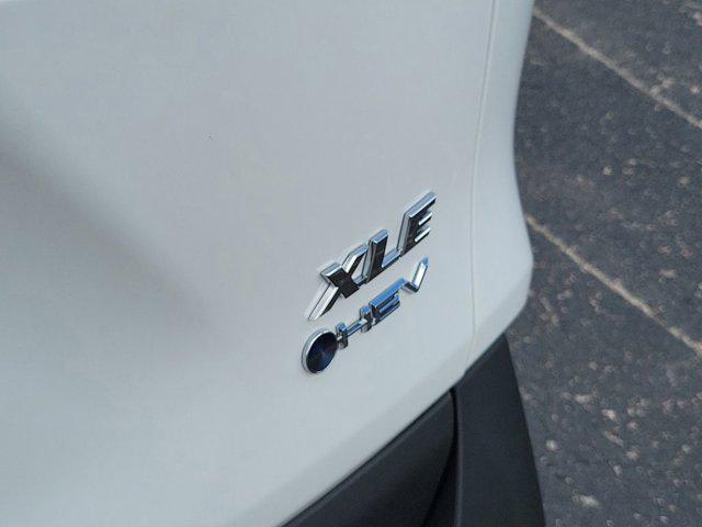 Photo of 2025 Ice Cap Toyota RAV4 Hybrid