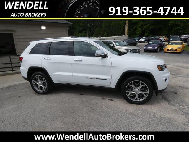 Photo of 2020 Bright White Clearcoat Jeep Grand Cherokee