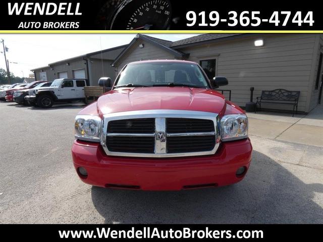 Photo of 2006 Red Dodge Dakota