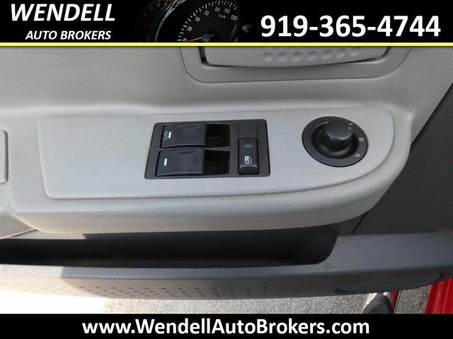 Photo of 2006 Red Dodge Dakota