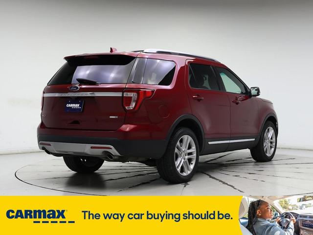 Photo of 2016 Red Ford Explorer