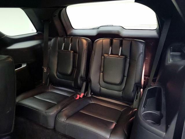Photo of 2016 Red Ford Explorer