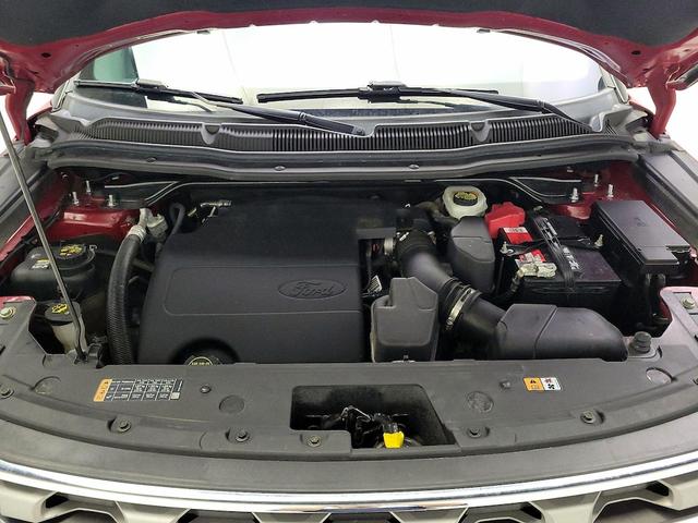 Photo of 2016 Red Ford Explorer