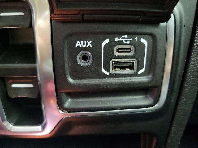 Photo of 2022 White Jeep Wrangler