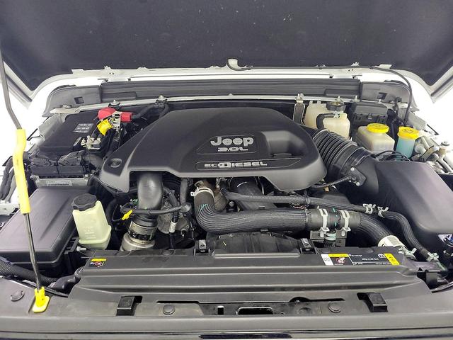 Photo of 2022 White Jeep Wrangler