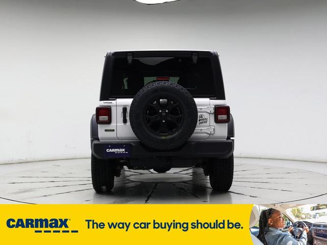Photo of 2022 White Jeep Wrangler