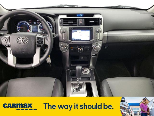 Photo of 2015 Silver Toyota 4Runner