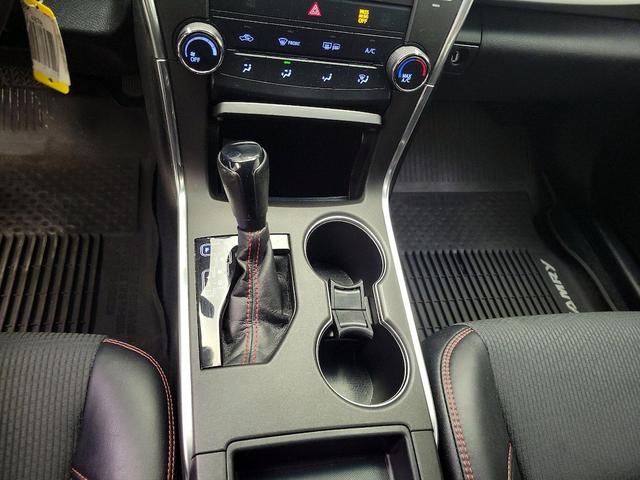 Photo of 2017 White Toyota Camry