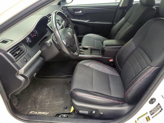 Photo of 2017 White Toyota Camry