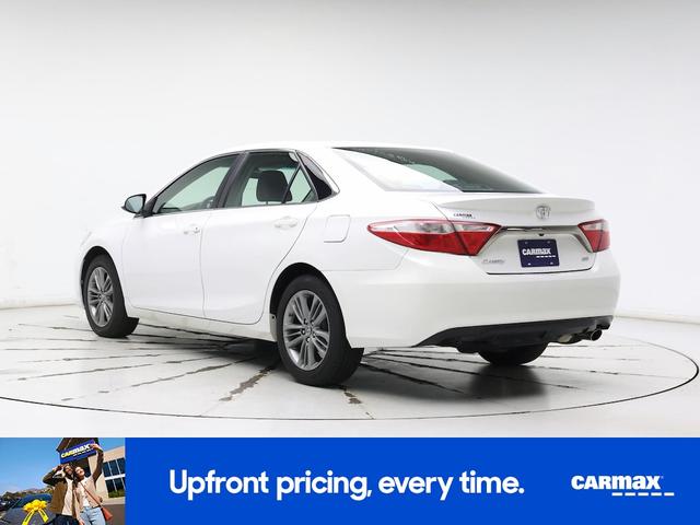 Photo of 2017 White Toyota Camry