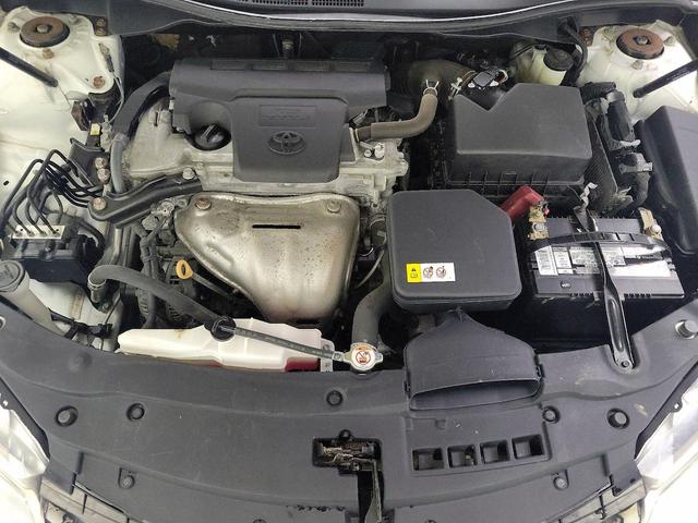 Photo of 2017 White Toyota Camry