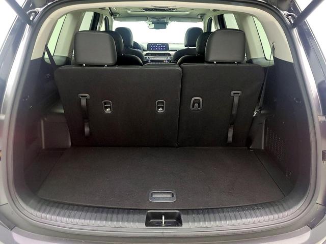 Photo of 2022 Black Kia Telluride