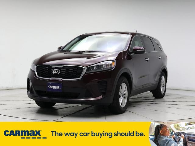 Photo of 2019 Burgundy Kia Sorento
