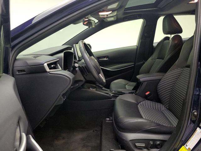 Photo of 2021 Blue Toyota Corolla