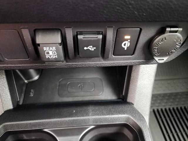 Photo of 2023 Silver Toyota Tacoma