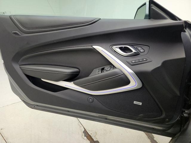 Photo of 2019 Silver Chevrolet Camaro
