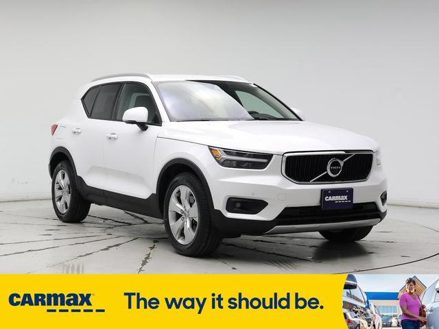 2022 Volvo XC40