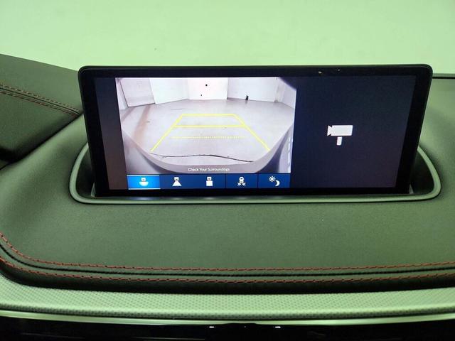 Photo of 2022 Black Acura MDX