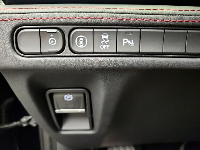 Photo of 2022 Black Acura MDX