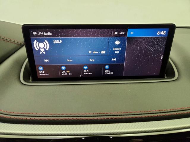Photo of 2022 Black Acura MDX
