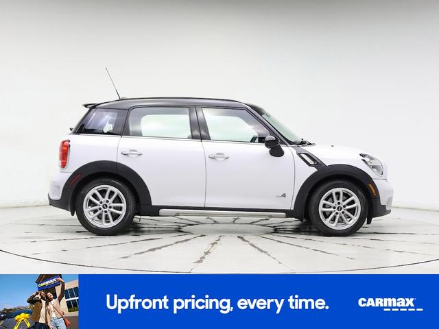 Photo of 2016 White MINI Countryman