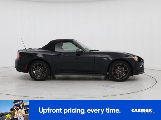 Photo of 2018 Black FIAT 124 Spider
