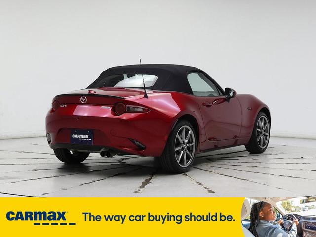 Photo of 2023 Red Mazda MX-5 Miata