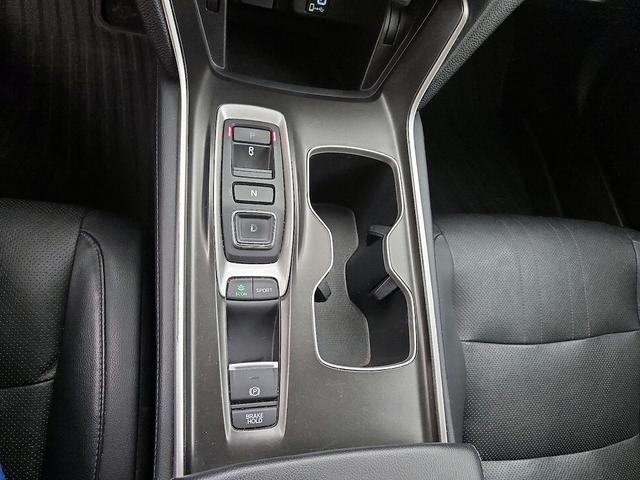 Photo of 2018 Silver Honda Accord