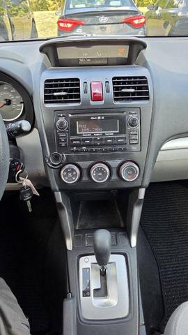 Photo of 2015 Ice Silver Metallic Subaru Forester