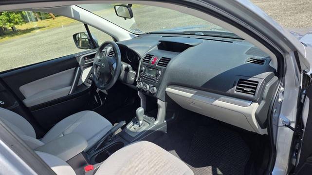 Photo of 2015 Ice Silver Metallic Subaru Forester