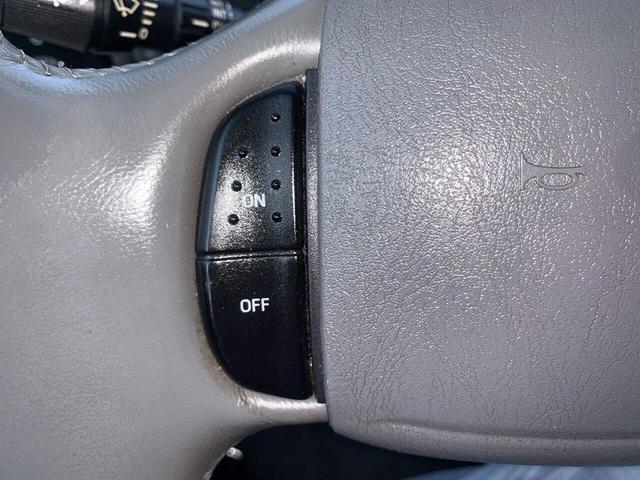 Photo of 2004 True Blue Clearcoat Metallic Ford Excursion
