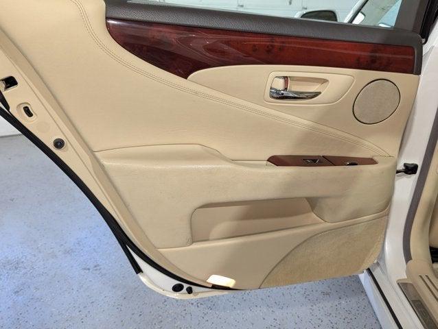 Photo of 2011 Starfire Pearl Lexus LS 460
