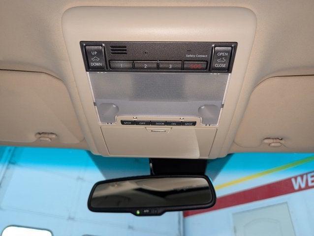 Photo of 2011 Starfire Pearl Lexus LS 460