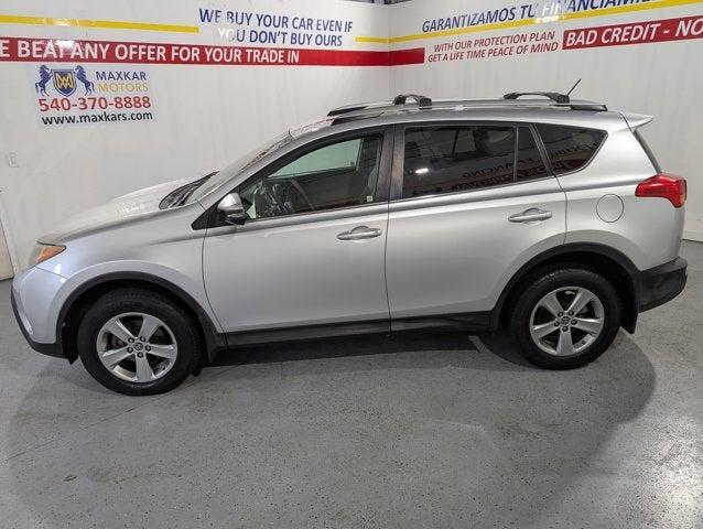 Photo of 2015 Classic Silver Metallic Toyota RAV4