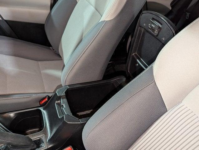 Photo of 2015 Classic Silver Metallic Toyota RAV4