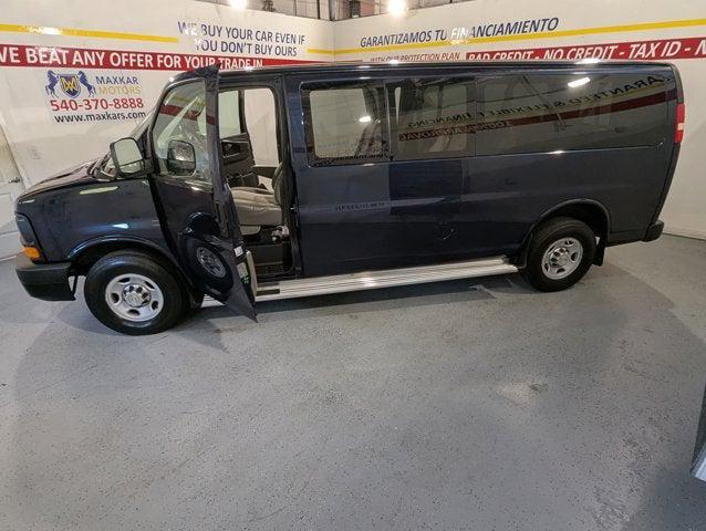 Photo of 2013 Dark Blue Metallic Chevrolet Express 3500