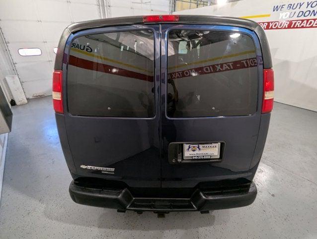 Photo of 2013 Dark Blue Metallic Chevrolet Express 3500