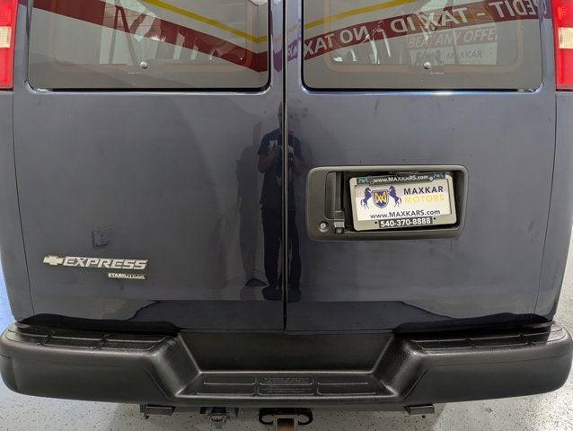 Photo of 2013 Dark Blue Metallic Chevrolet Express 3500