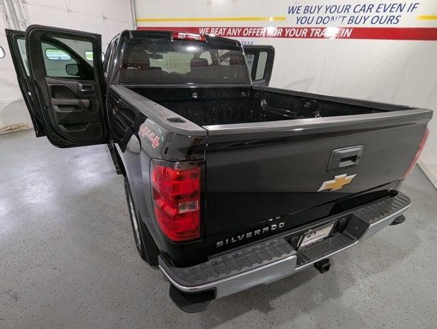 Photo of 2016 Black Chevrolet Silverado 1500