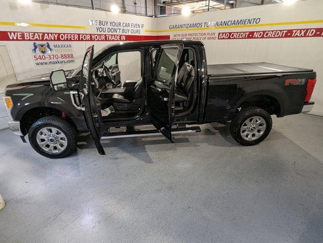 Photo of 2017 Shadow Black Ford F-350