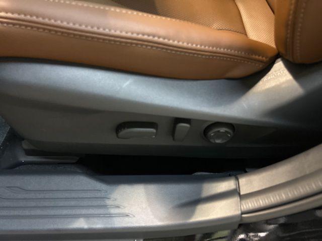 Photo of 2025 Crystal Black Silica Subaru Outback