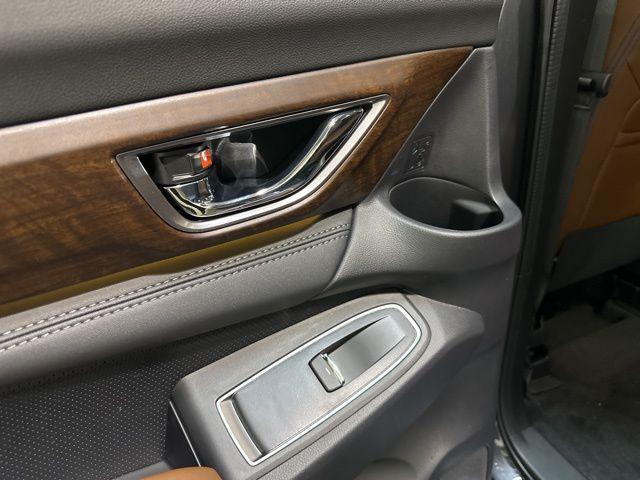 Photo of 2025 Magnetite Gray Metallic/Crystal Black Silica Subaru Ascent