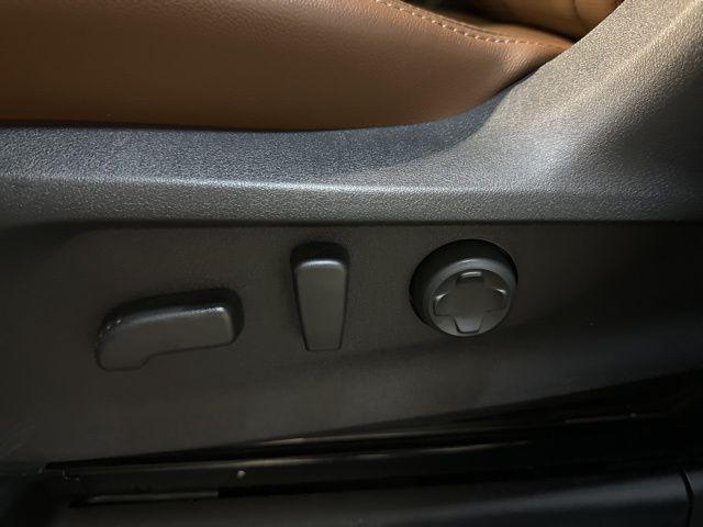 Photo of 2025 Magnetite Gray Metallic/Crystal Black Silica Subaru Ascent